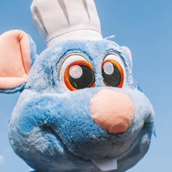 Pelúcia Remy Chef Tamanho Médio – Oficial Disney